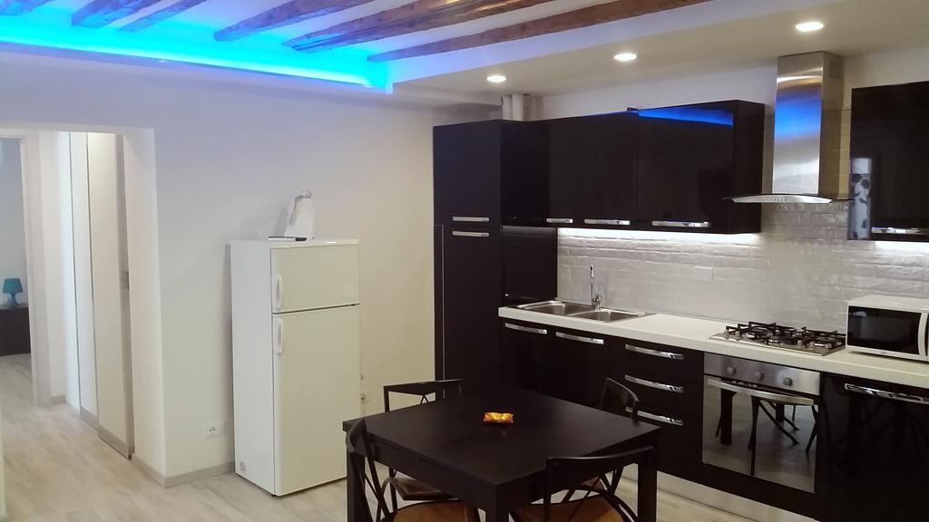 Casa Vacanze Rubino Trieste Exteriör bild